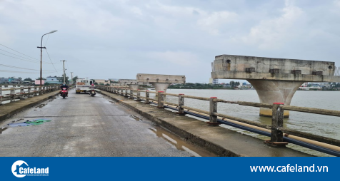 Read more about the article Quảng Nam: Xây cây cầu trăm tỉ 4 năm chỉ được 4 trụ