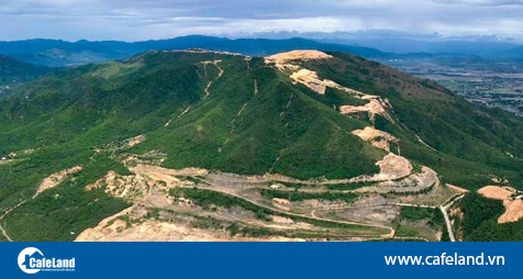 Read more about the article Các dự án ở núi Chín Khúc được “làm bừa” như thế nào? – Kỳ 1: Những "pha" tham mưu, ký nháy quyết định sai trái