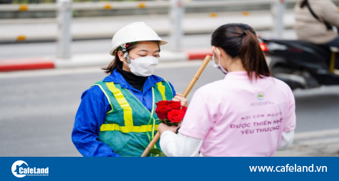 Read more about the article Hé lộ “nhân vật” được Ecopark tỏ tình bằng 99.999 bông hồng trong Valentine sáng nay