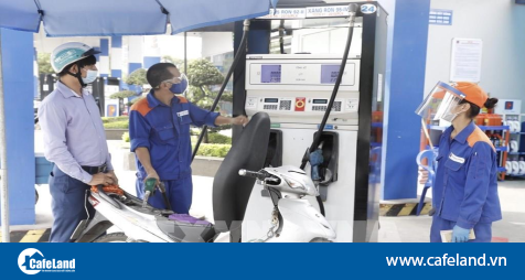 Read more about the article Giá xăng dầu quay đầu giảm hơn 600 đồng/lít