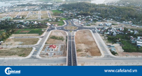 Read more about the article Giải phóng mặt bằng dự án cao tốc Bắc – Nam: Quảng Ngãi dự kiến bố trí tái định cư cho 852 hộ, với 1.869 lô đất