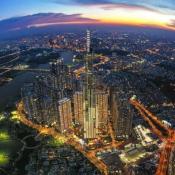 HSBC nâng dự báo tăng trưởng GDP Việt Nam lên 7,9% năm 2025