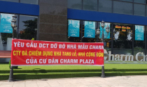 Chủ đầu tư Charm Plaza chiếm dụng nhà tang lễ làm "của riêng", cư dân vác băng rôn đi đòi
