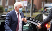 Tổng thống Đức tự cách ly do vệ sỹ dương tính với SARS-CoV-2