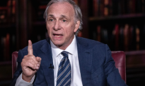 Nhà đầu tư huyền thoại Ray Dalio: Trung Quốc cần tái cơ cấu nợ xấu, tạo ra nhiều tiền hơn để tránh khủng hoảng nợ