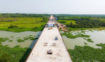Hợp long cầu trên tuyến đường huyết mạch nối Bình Dương với Tây Ninh