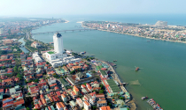 Quảng Bình họp bàn về sắp xếp, tổ chức lại đơn vị hành chính cấp huyện, cấp xã