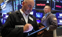Chứng khoán Mỹ lập đỉnh khi ông Trump nói đạt thỏa thuận với Việt Nam