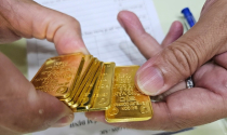 Đánh thuế mua bán vàng miếng 0,1% trên giá chuyển nhượng - Có đủ để ngăn đầu cơ?