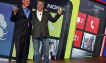 CEO Nokia: Lumia "gác kèo" HTC Windows Phone 8