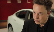 Elon Musk tuyên chiến với ngành công nghiệp dầu khí