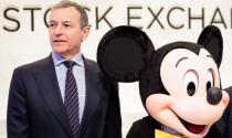 Giám đốc điều hành Walt Disney tuyên bố từ chức
