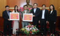 Vợ chồng doanh nhân Lê Văn Kiểm ủng hộ 20 tỷ đồng phòng chống dịch Covid-19 và hạn mặn ở Đồng bằng Sông Cửu Long