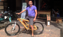 Giám đốc chuột gỗ tái khởi nghiệp với xe đạp