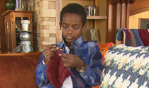 Cậu bé 11 tuổi kiếm hàng chục nghìn đôla với công ty đan len