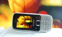 Q-mobile Q140 - điện thoại cơ bản, nhiều màu sắc