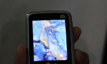 "Đập hộp" điện thoại 3 sim của LG tại VN