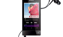 Máy nghe nhạc Walkman F800 chạy Android