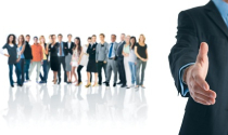 Nghịch lý tuyển dụng môi giới