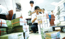 Nhiều ngân hàng gần hết room tăng trưởng tín dụng cả năm Nhiều ngân hàng gần hết room tăng trưởng tín dụng cả năm