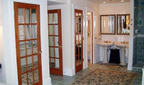 Bố trí hệ thống cửa đi nhà phố hợp phong thuỷ
