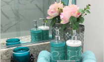 Trang trí phòng tắm với màu xanh dịu nhẹ