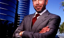 CEO Oracle thích cặp kè với nữ nhân viên