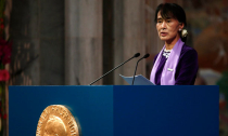 Bà Aung San Suu Kyi nhận giải Nobel Hòa bình