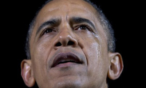 Obama rơi lệ trong ngày cuối vận động tranh cử