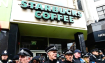 "Góc tối" của Starbucks bị phát hiện từ khi nào?