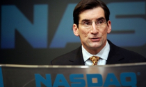 CEO Nasdaq mất tiền thưởng vì Facebook