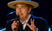 Bản viết tay bài hát của Bob Dylan được bán với giá kỷ lục