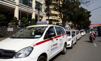 Hàng trăm hãng taxi đồng loạt giảm cước