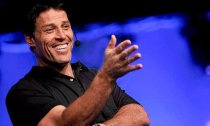 Bí quyết làm giàu nhanh của Tony Robbins