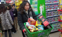“Đại gia” bán lẻ ồ ạt vào Việt Nam: Đừng chỉ biết cấm đoán!