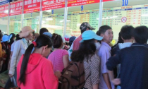 Nghỉ lễ 30.4: Tàu xe tăng chuyến, tăng giá vé