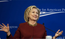 Hillary Clinton chính thức tranh cử tổng thống