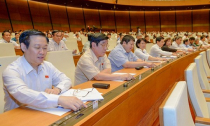 Quốc hội “quyết” tăng lương 5% từ 1-5-2016