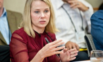CEO Yahoo có thể mất việc