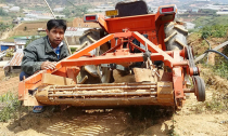 Máy đào khoai tây đa năng của anh nông dân lớp 8