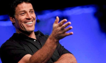 Tony Robbins tiết lộ 3 bí quyết giúp ông trở thành người giàu bạc tỷ