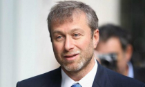 Roman Abramovich: Cậu bé mồ côi nhút nhát đi lên từ dầu mỏ