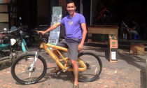 Giám đốc chuột gỗ tái khởi nghiệp với xe đạp