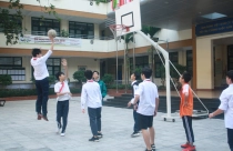 Không được sử dụng đất, cơ sở vật chất trường học để kinh doanh, cho thuê