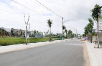 "Thổi" giá đất từ thông tin huyện lên quận: "Trâu chậm uống nước đục"?