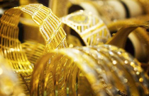 Điểm tin sáng: Giá vàng trụ ở đỉnh cao, chuẩn bị bứt phá