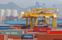 Hàn Quốc suy thoái kinh tế lần đầu tiên sau 17 năm