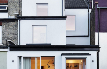 Ngôi nhà trở nên hiện đại, tinh tế sau cải tạo ở London