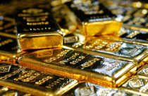Điểm tin sáng: Giá vàng thế giới tăng vọt, trong nước biến động mạnh