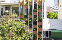 Nhà ống lệch tầng như resort ở Đà Nẵng lên báo Mỹ